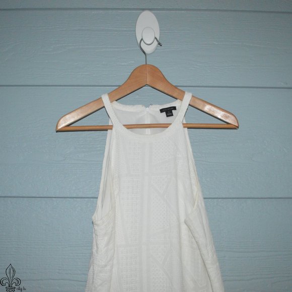 🦄Ann Taylor White Eyelet Dress🦄 - Picture 2 of 5
